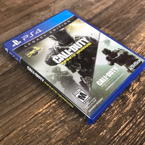 PS4 CALL OF DUTY INFINITE WARFARE LEGECY EDITION - Picture 2 of 3